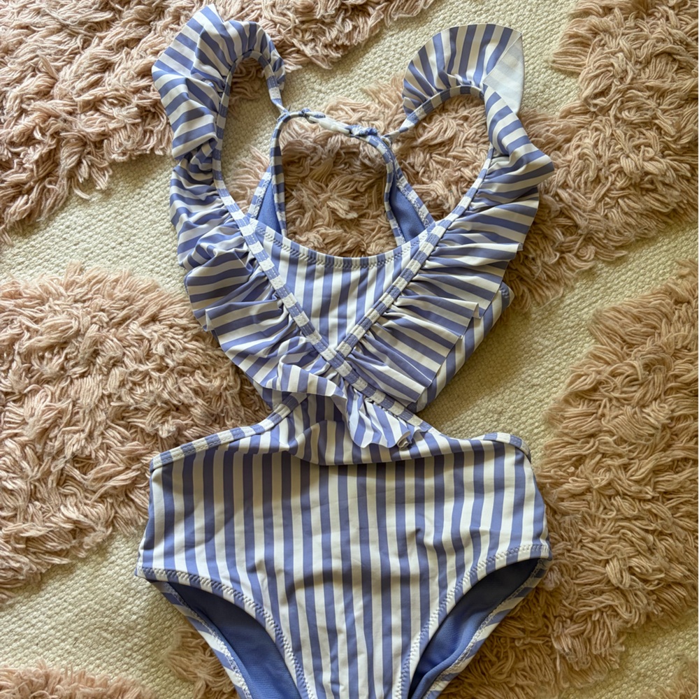 Habitual Girls Cutout one piece ruffled swimsuit S 7/8